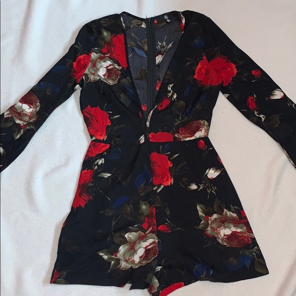 Missguided low-v romper - Picture 3 of 4